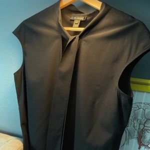 St. John Collection Sleeveless Top